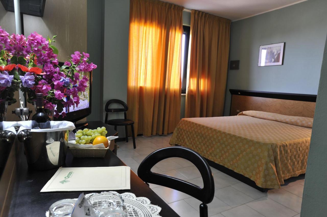 Green Sporting Club Hotel Алгеро Екстериор снимка