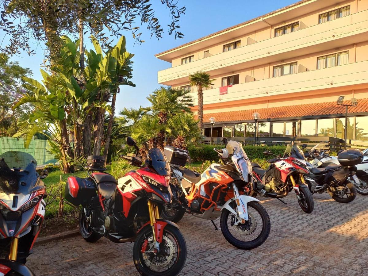 Green Sporting Club Hotel Алгеро Екстериор снимка